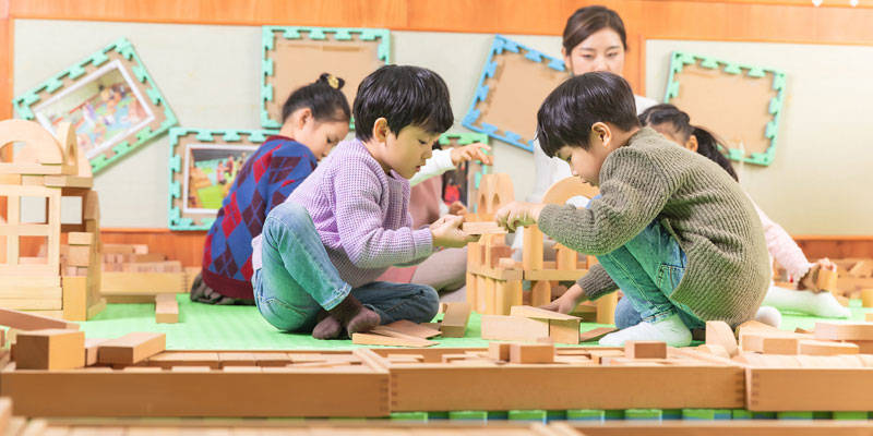 让0-3岁的孩子上托育,更有利于孩子的成长!_婴幼儿