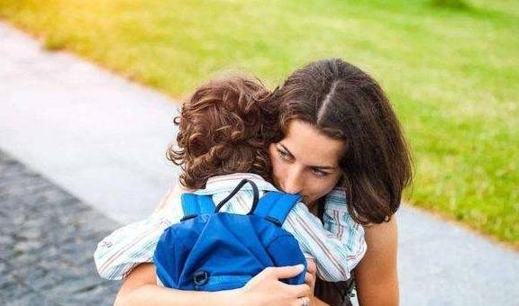 玩偶|幼儿园开学以后孩子不愿意去？6招教你搞定，让孩子爱上幼儿园！