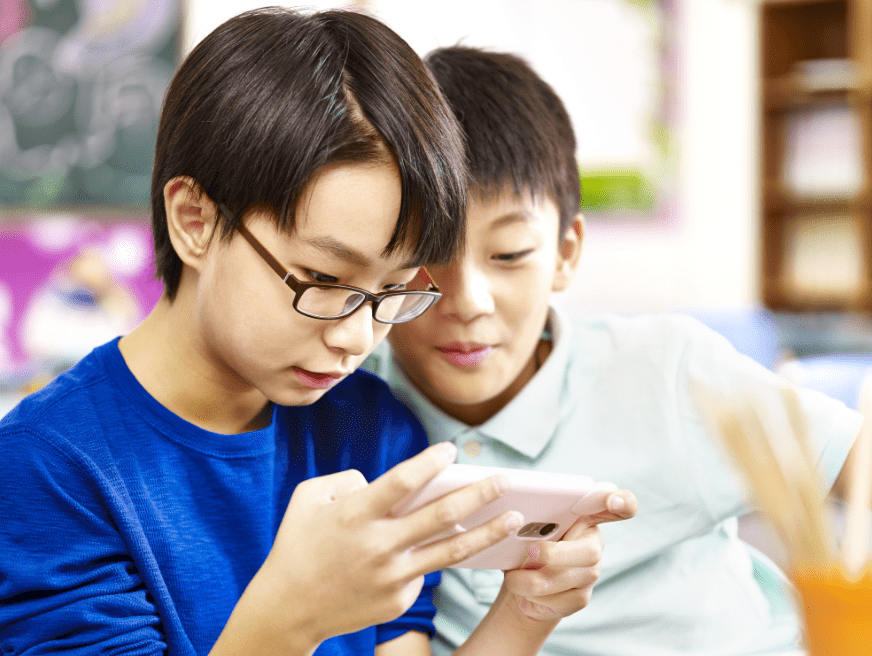 青少年|孩子近视了，到底如何控制好？看看眼科医生咋说的！