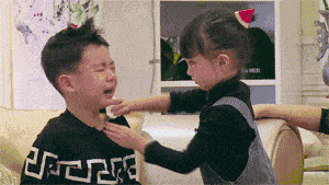 三个阶段|宝宝入园第二天，分离焦虑即将进入爆发状态，家长该何去何从？