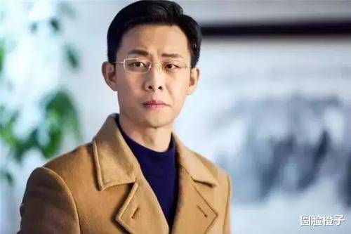 单眼皮|别再吹浓眉大眼了！这5位男演员告诉你，眼睛小一样可以帅气逼人