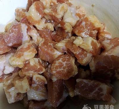 自己在家做烤肉串 3d895d32037a42f1b7e74e99ebea42f6.jpeg