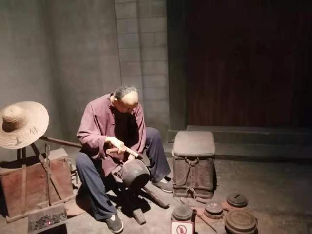 文化|楊鉄先生的作品，明清迥异，谁更具收藏价值？