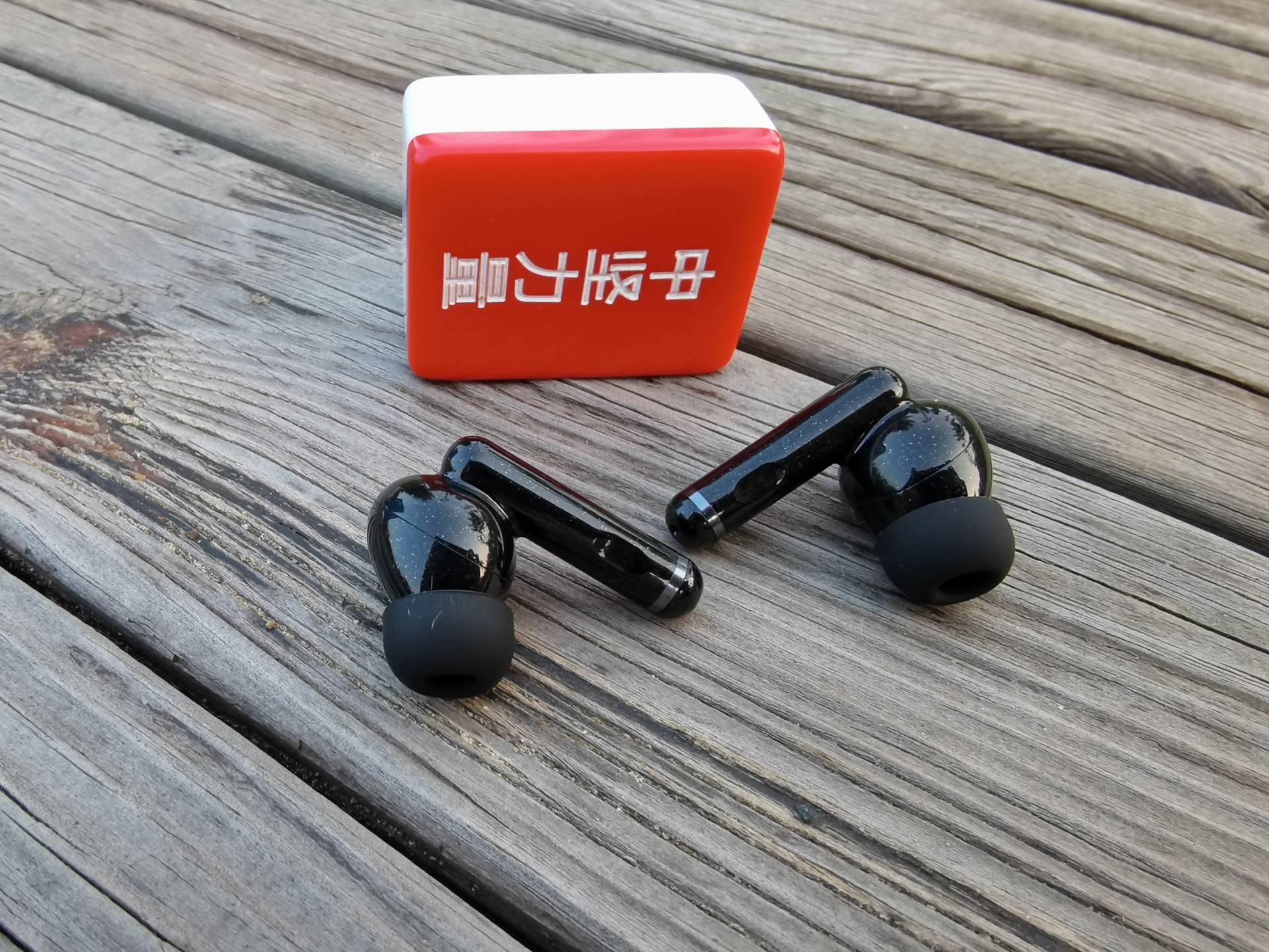 主动降噪蓝牙耳机市场继续探底qcyht03真实测评体验