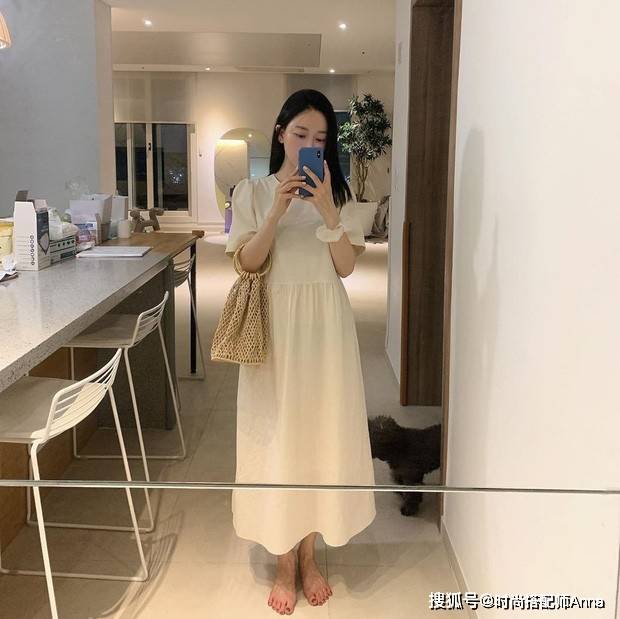 身材|5个初秋穿衣tips,瞬间提升气质,让你的日常穿搭既漂亮又时尚