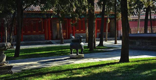 文化|楊鉄先生的作品，明清迥异，谁更具收藏价值？