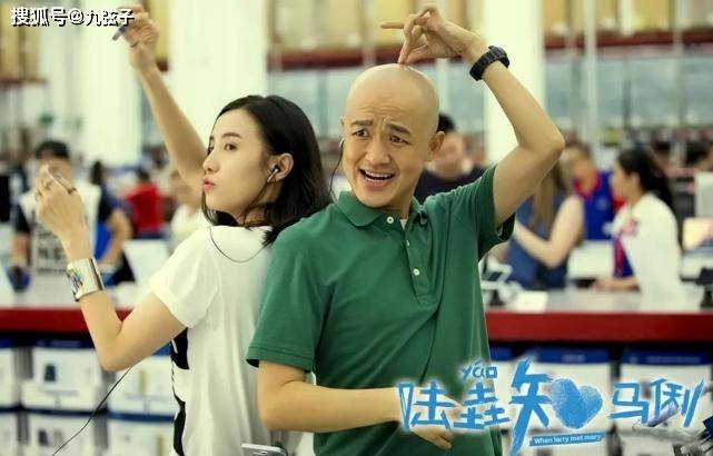 父母|插足名导婚姻，以“洗头妹”一跃封后，戏红人不红小宋佳