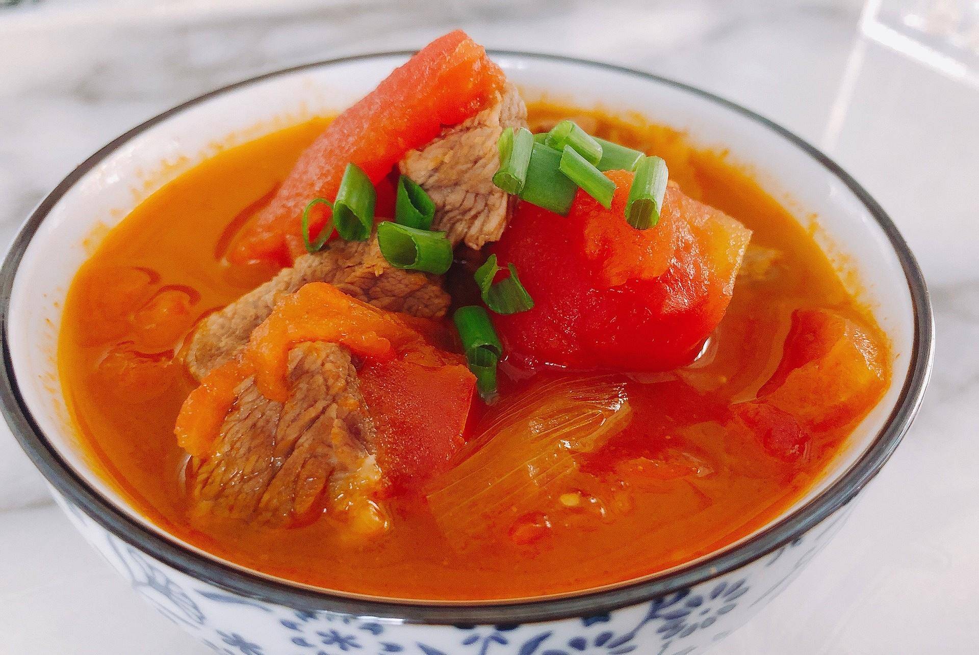 汤的做法,西红柿牛肉萝卜汤怎么做好吃,西