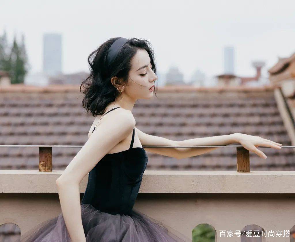 发型|你适合什么样的短发？该如何搭配秋装？