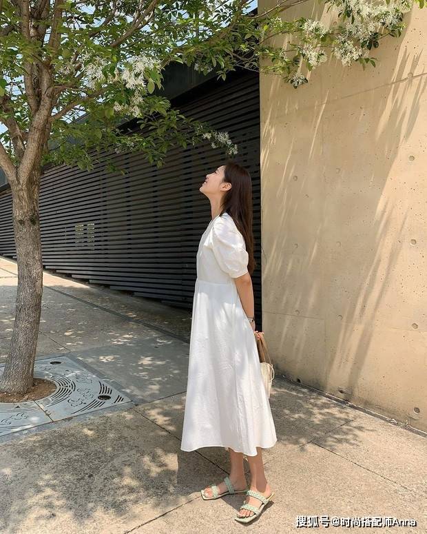 身材|5个初秋穿衣tips,瞬间提升气质,让你的日常穿搭既漂亮又时尚
