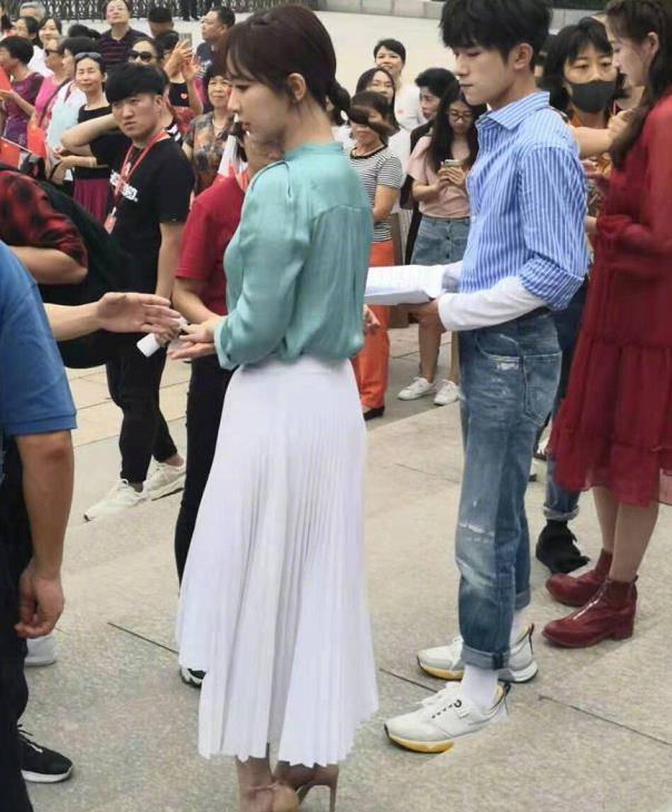 易烊千玺身高实际多少厘米 677beff5e7f54ea29ffc8bc86a970ff0.jpeg