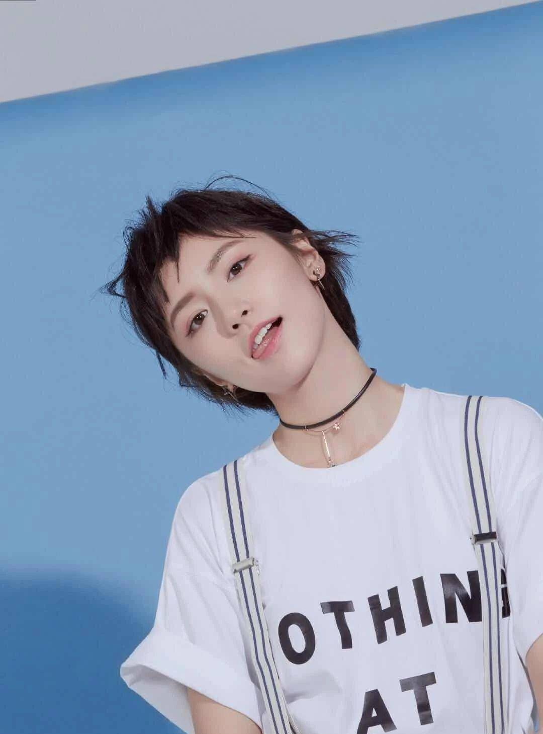 爱情公寓5诸葛大力扮演者名字 7049c25f07b249b39e7b8b8a59e3bc41.jpeg