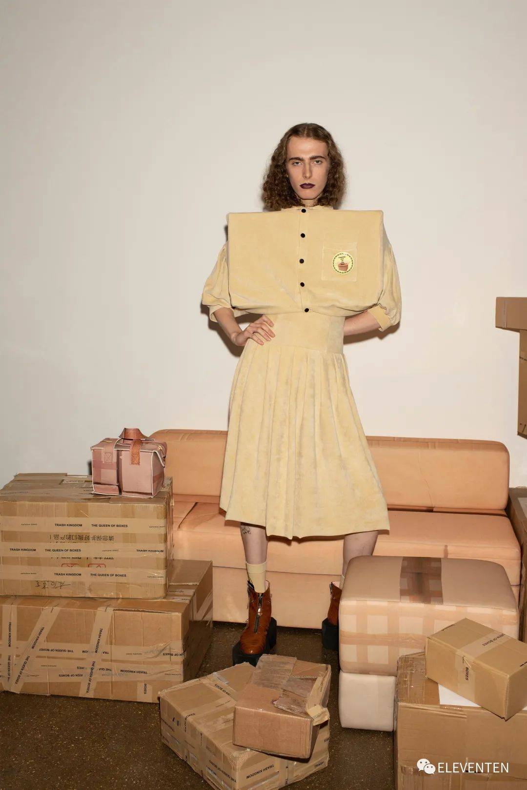 圣马丁跨界时装设计师natashazinko不能把自己关在笼子里