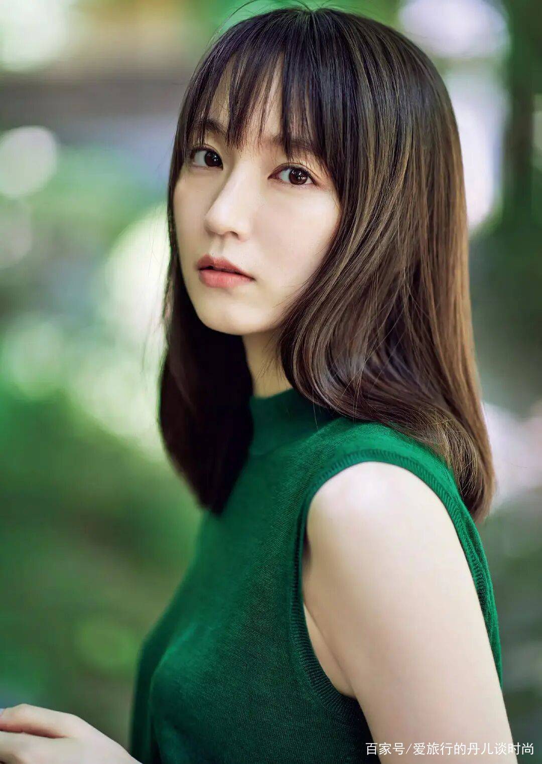 身材|日本90后当红小花吉冈里帆，治愈系穿搭唯美清纯，韵味十足