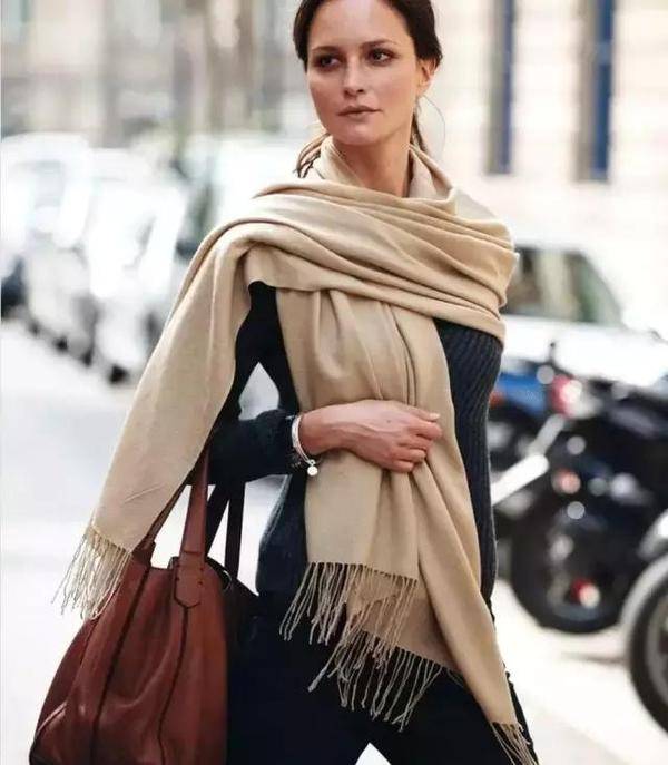 增加了|秋天不要错过驼色，怎样挑选驼色单品，穿出时髦和优雅？