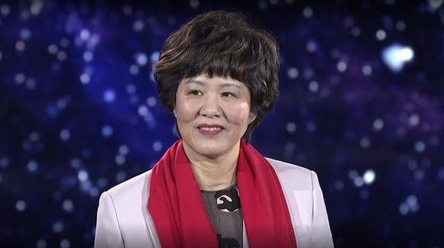 第一,排协在官网转发排球领军人物张然,的文章《中国女排 为何兵败