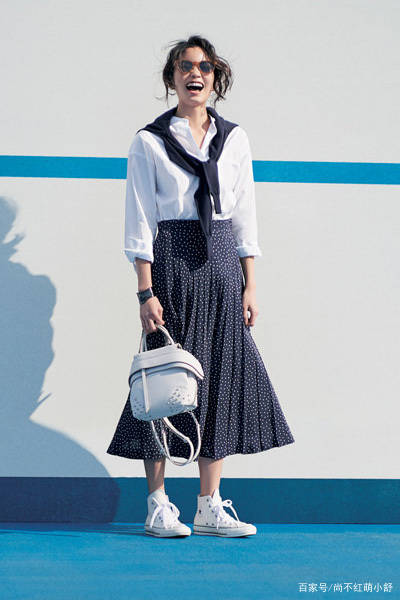 时尚衣服夏季穿搭灵感 7f93c3b68384410da28ae5b6701eb289.jpeg