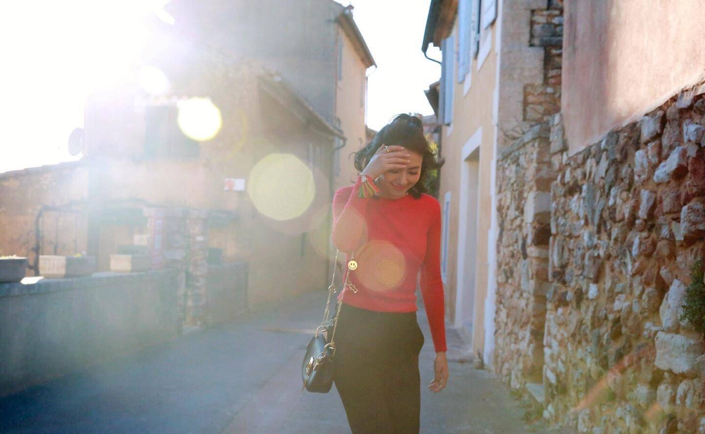 女神|宋佳穿睡衣也时尚,倪妮成街拍女神,论私服穿搭的秘密