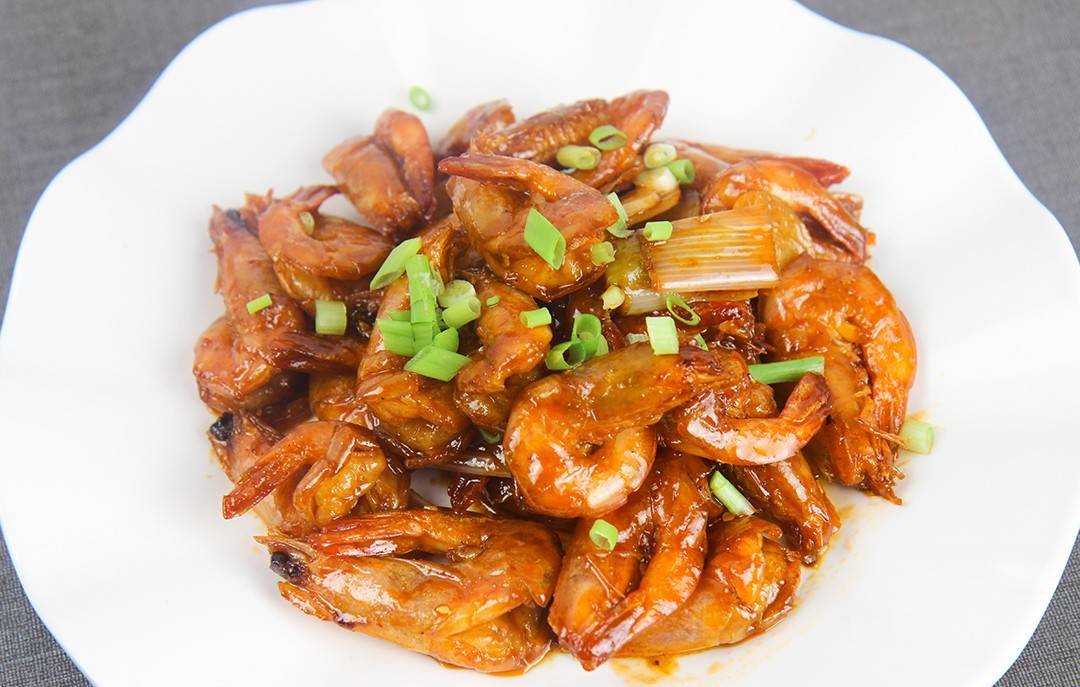 在家怎么做油焖大虾好吃窍门 d7f56b9fd17147f1aae1bb0cd6ec494c.jpeg
