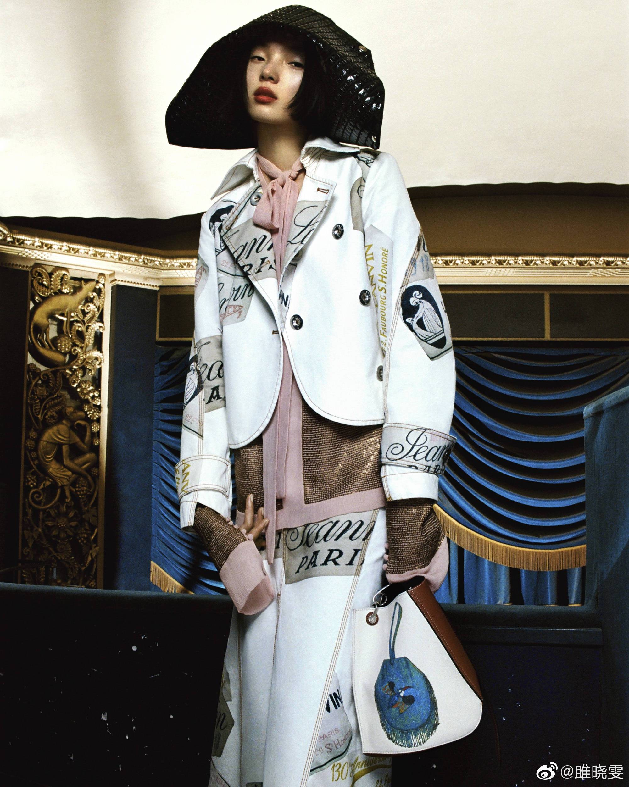 黑色|31岁雎晓雯又美又飒,走下t台的她,带给我们不一样时尚潮搭!