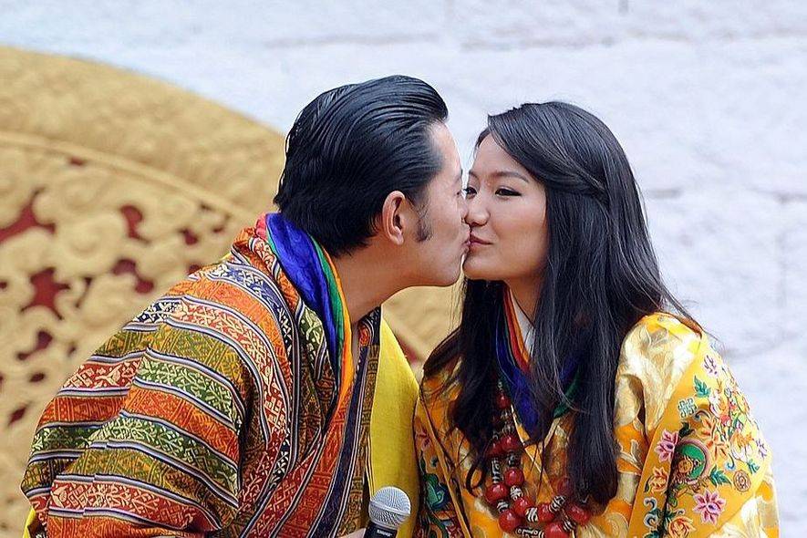 7岁大胆示爱，21岁当王后，生2个王子，不丹最美王后有点东西？