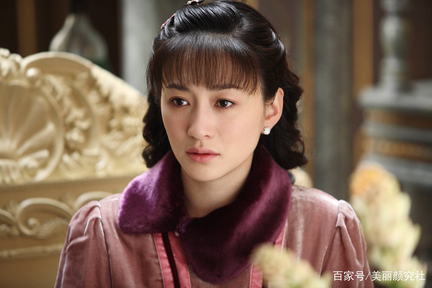 美人|背薄、肩直、肤白貌美，她才算得上“老天追着喂饭吃”的美人吧？