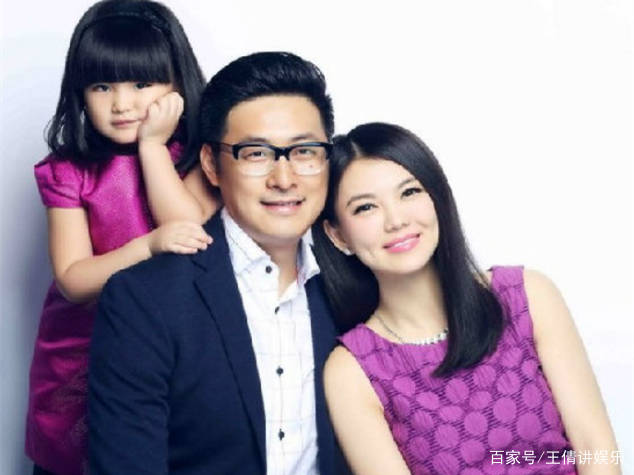 王诗龄不耐烦挂断李湘电话 卑微回电道歉 其实孩子需要的是陪伴 女儿