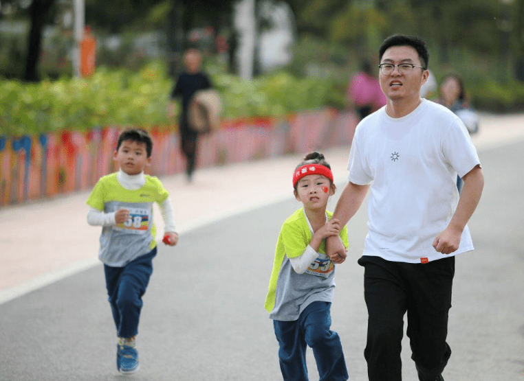 调整|催生三胎不见效，幼儿园将迎来大调整，家长表示：后顾之忧解决了