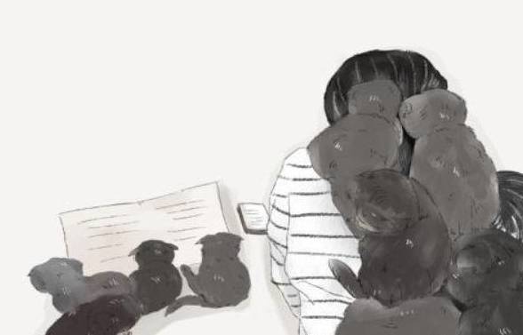 那一种|女孩正在做作业，却感到背上被压得无法动弹，扭头一看直言不敢动