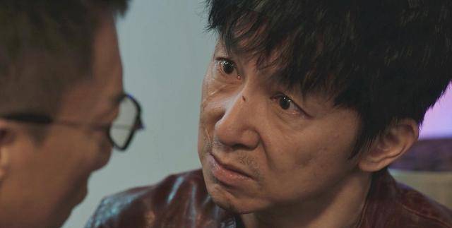 苏可|《扫黑》大江演员：刀疤脸像于谦，美妻身材傲人，还是中戏教师？