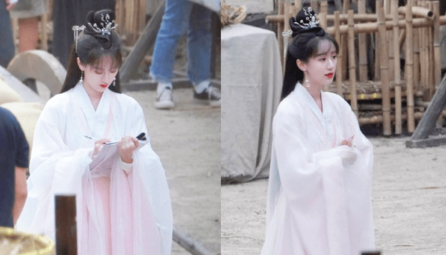 仙女|袁冰妍《落花时节又逢君》嫦娥戏兔，身材窈窕似仙女，美翻了