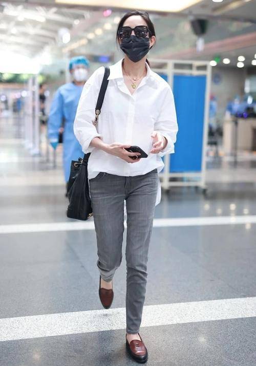 平底鞋|张钧甯这样穿看似简单，但一般人穿不好，身材好可以大胆尝试