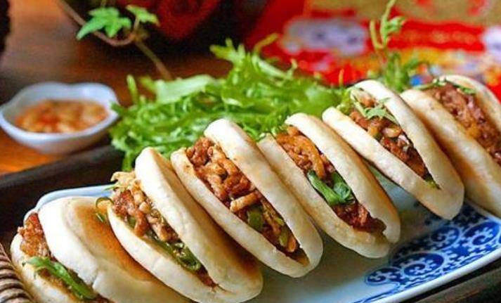 肉夹馍|让南方人吃了就爱上的4种东北早餐,酱香饼上榜,第四种堪称潮流