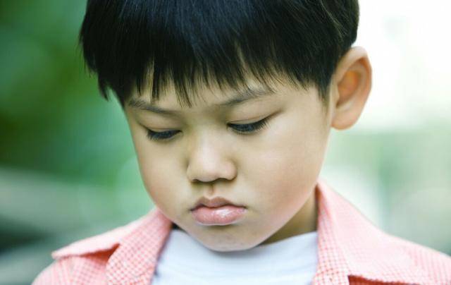 家长|孩子6岁前有这3种“节俭”行为,将来可能没出息,父母别沾沾自喜