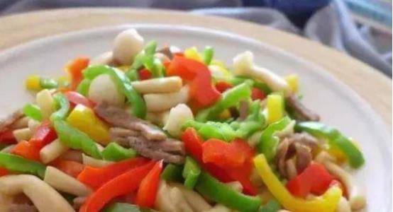 炒什么菜适合放洋葱 8a3b2ca0e26048b89f1926fc34fee7f1.jpeg