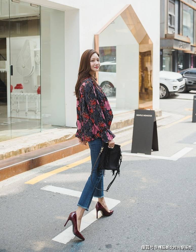 线条美|休闲时尚的牛仔裤怎么穿才能更加好看?