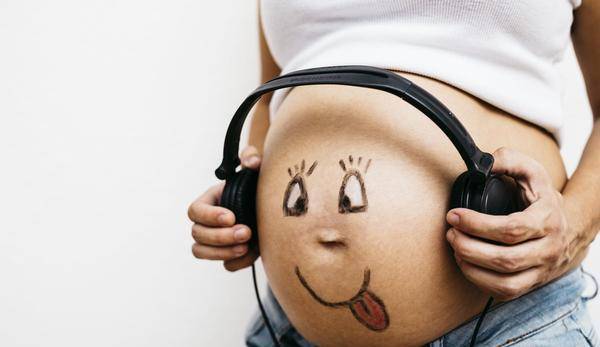 新潮|新潮媳妇洋派坐月子坐出一堆毛病，现在后悔不听婆婆的唠叨