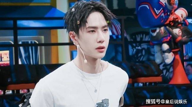 因为|王一博被天天向上从主持人名单上除名，以后王一博将何去何从？