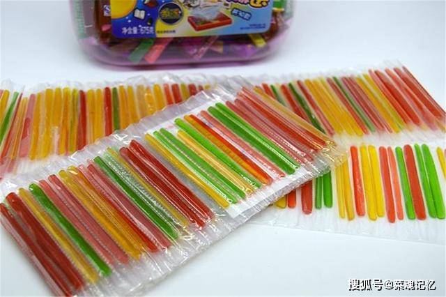 土豪|80后,儿时喜欢的9款小零食,网友:最后一个,家里有的都是土豪