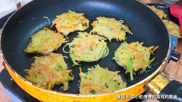 红薯|懒人早餐饼,5分钟烙1盘,食材简单味道不一般,张张焦香劲道