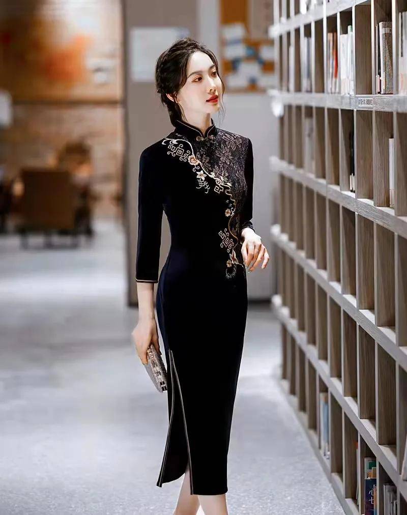 人间|黑色丝绒旗袍,叫人爱不释手的绝色服饰,实实在在成了人间尤物!