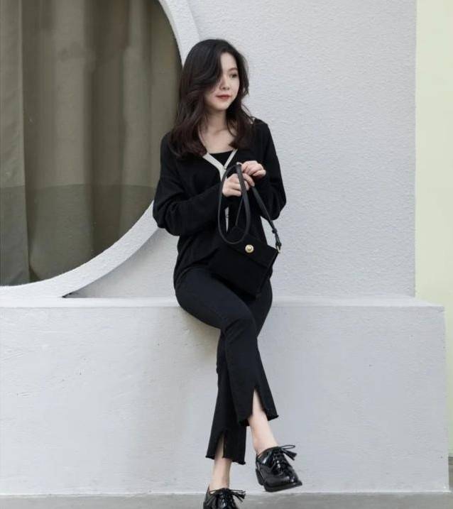 帆布鞋|小白鞋、帆布鞋该让位了，今年更流行“布洛克鞋”，怎么搭都好看