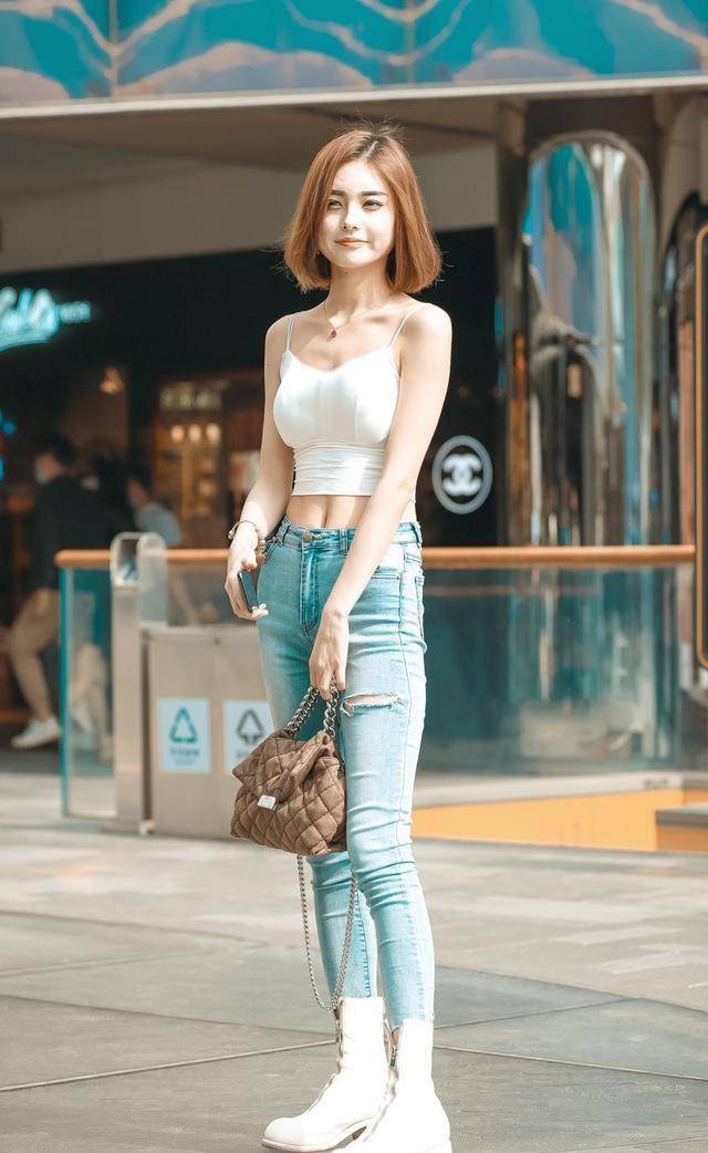 夏天穿紧身牛仔裤太热 476950f6afbf408aa29bcb2aec3b2e3e.jpeg