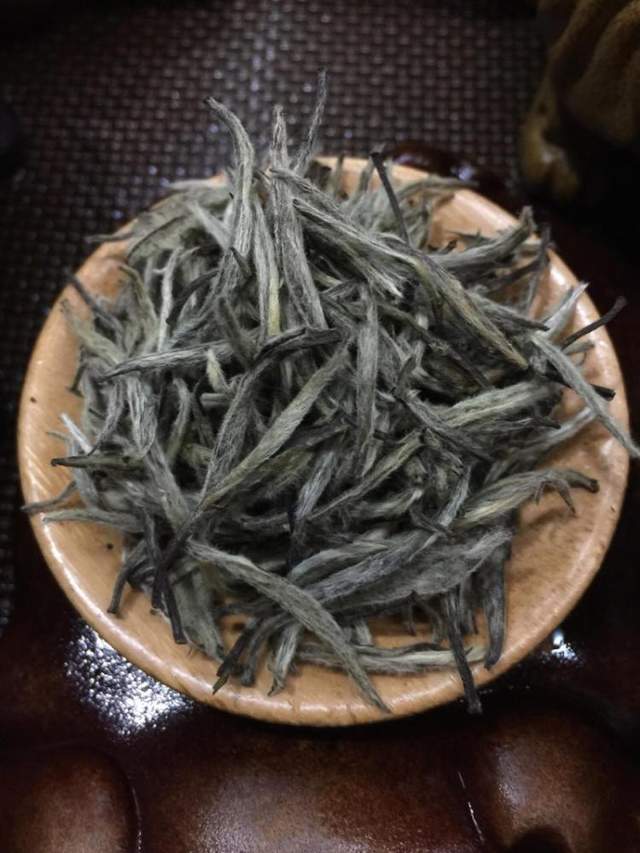 安吉白茶的功效与作用 669f5c989fde4dcfb822377ee72cad48.jpeg