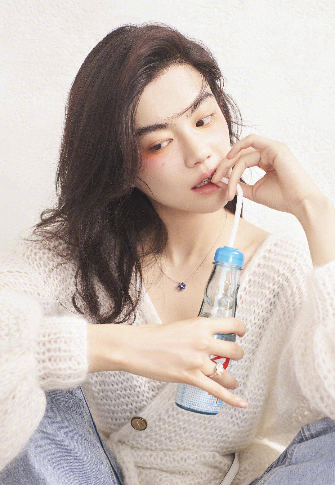 新人|陈坤旗下新人李蔓瑄，长相高级酷似“王菲”，时尚表现力让人惊艳