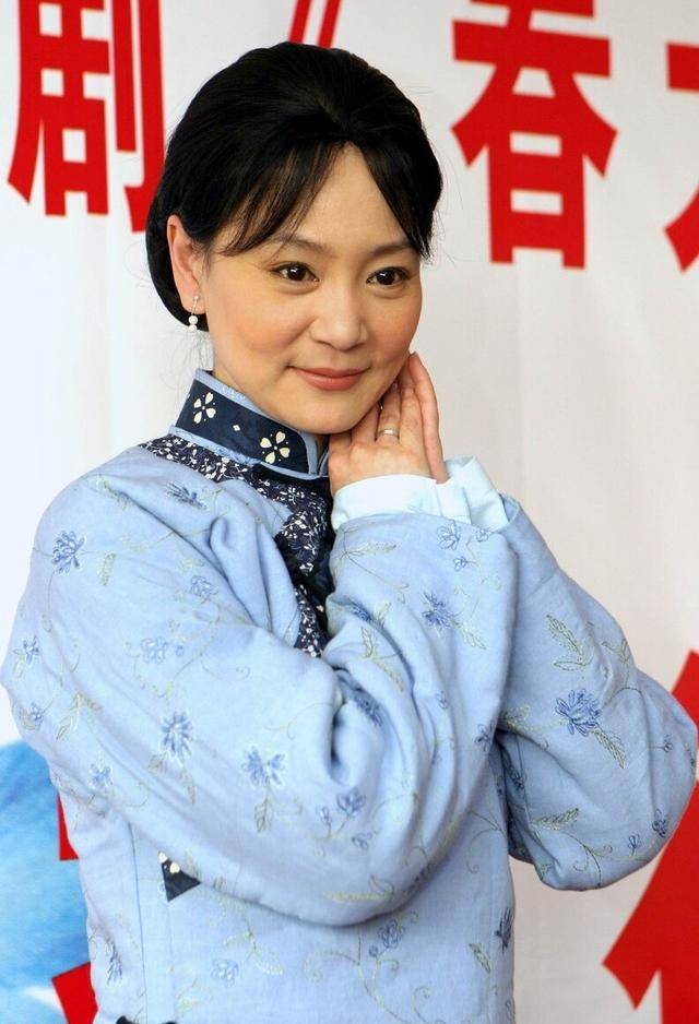 原创她是琼瑶御用女主,被称"眼泪皇后",她的前半生经历了什么?