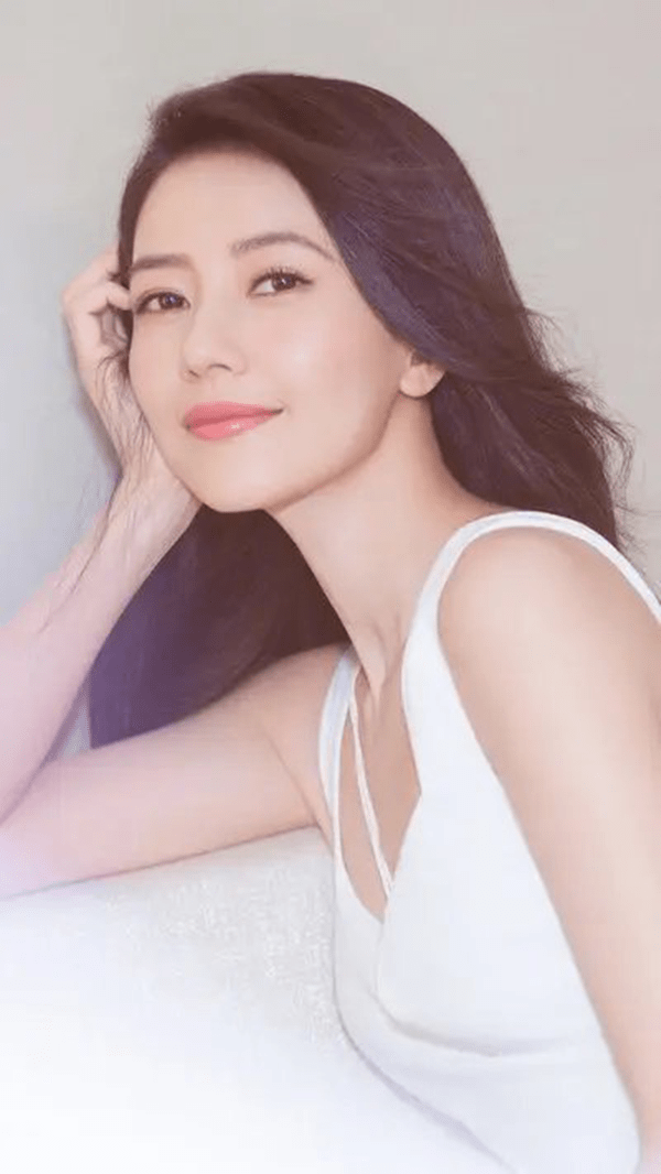 什么样的女人是顶级美貌 972e59120edc409393ea0a4ff3daacfd.png