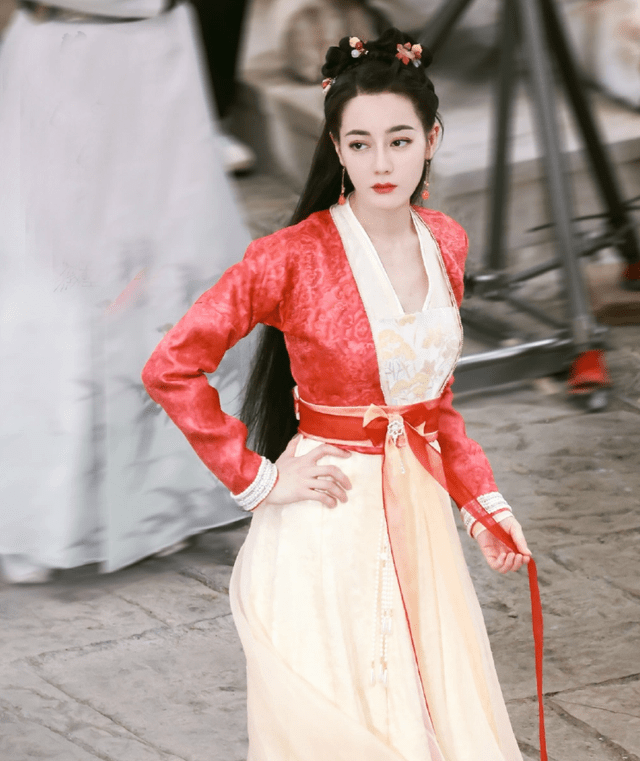 感觉|迪丽热巴《安乐传》全造型，6套妆发各不同，这次是真的好看！？