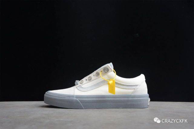 孔和|万斯侧边条纹 C2H4 x Vans Style 36 RelicStone 浅灰联名低帮帆布鞋