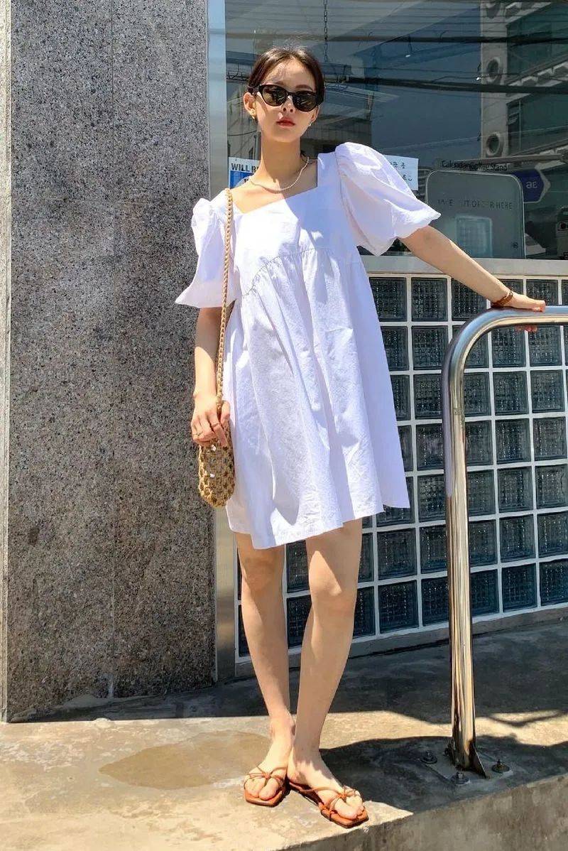 小白|“平底鞋+裙子”穿出女人最轻松,优雅的样子,巨时髦!